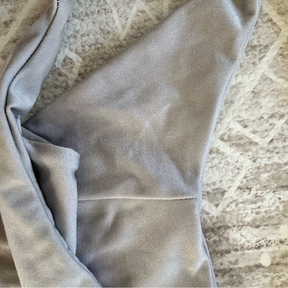 SOMMER Silver Bikini - Picture 4 of 5